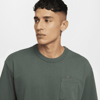 Nike Sportswear Premium Essentials Men's Pocket T-Shirt