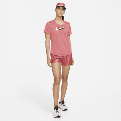 Nike Dri-FIT Swoosh Run Playera de correr de manga corta para mujer