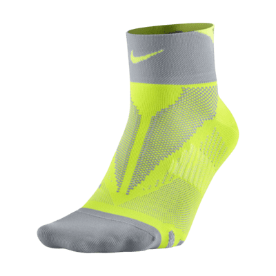 Nike Elite Lightweight Quarter Running Socks. Nike IL