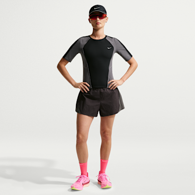 Playera de correr de manga corta Dri-FIT para mujer Nike Swift