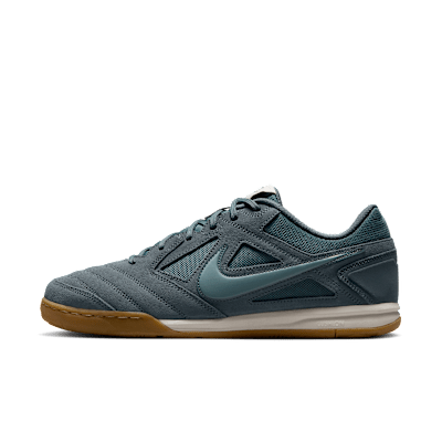 Nike Gato