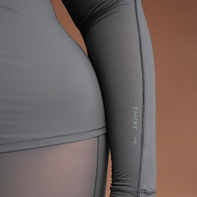 NikeSKIMS Weightless Layers Women's Full-Zip Hoodie