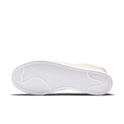 NikeCourt Legacy Women's Slip. Nike VN