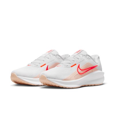 Tenis de correr en pavimento para mujer Nike Downshifter 13 (extraancho)