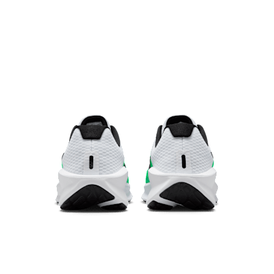 Tenis de correr en pavimento para hombre Nike Downshifter 13