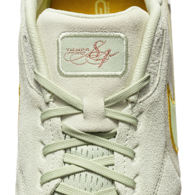 Nike Tiempo Streetgato LE Indoor/Court Low-Top Soccer Shoes