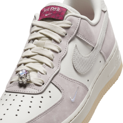 Γυναικεία παπούτσια Nike Air Force 1 ’07 LX