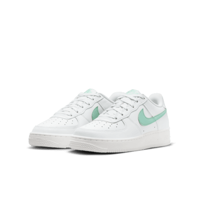 Nike Air Force 1 Older Kids' Shoes