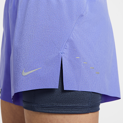 나이키 스위프트 여성 드라이 핏 미드라이즈 투인원 러닝 쇼츠