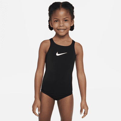 Traje de baño de una sola pieza con espalda deportiva para niña talla pequeña Nike Swim Essential