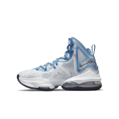 LeBron 19