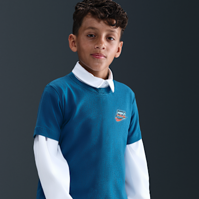 Playera para niños talla grande Nike Sportswear