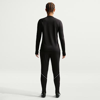 Playera de fútbol Dri-FIT de cuello redondo para mujer Nike Strike