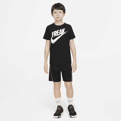 Nike Dri-FIT Older Kids' (Boys') Training T-Shirt