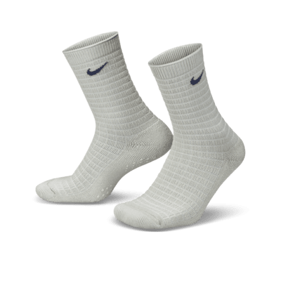 Nike Dri-FIT Everyday House Crew Socks (1 Pair).