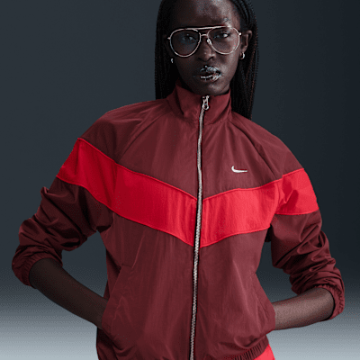 Chamarra de tejido Woven holgada de cierre completo con protección UV para mujer Nike Windrunner