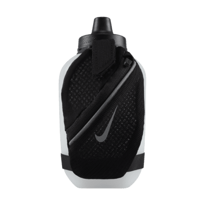 Nike 12 oz Stride