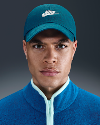 Женская кепка Nike Club Unstructured Futura Wash Cap