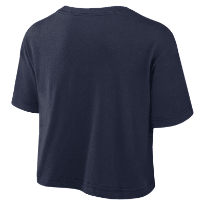 Playera universitaria Nike Dri-FIT cropped para mujer Arizona Athletic Prep Arch