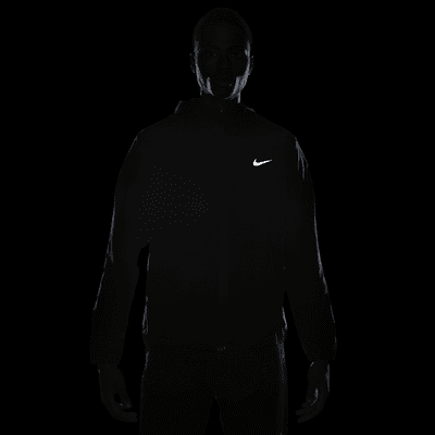 Nike Form Men's Dri-FIT Hooded Versatile Jacket. Nike HR