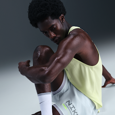 Shorts de correr de 13 cm acondicionados para el invierno 2 en 1 para hombre Nike Challenger