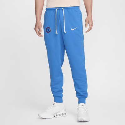 Chelsea FC Standard Issue Nike Dri-FIT Dar Paçalı Erkek Futbol Eşofman Altı