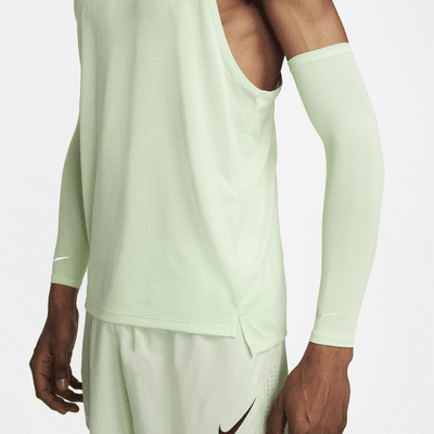 Nike Dri-FIT Leichte Ärmel 2.0