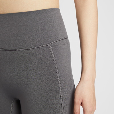 Nike Universa Women's High-Waisted 7/8 Leggings with No Front Seam