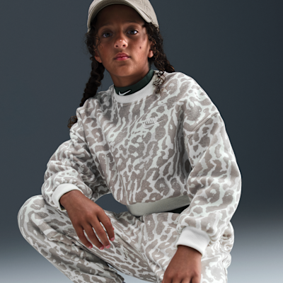 Nike Sportswear Club Fleece Big Kids' (Girls') Boxy Printed Crewneck Sweatshirt