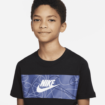 Playera para niño talla grande Nike Sportswear. Nike.com