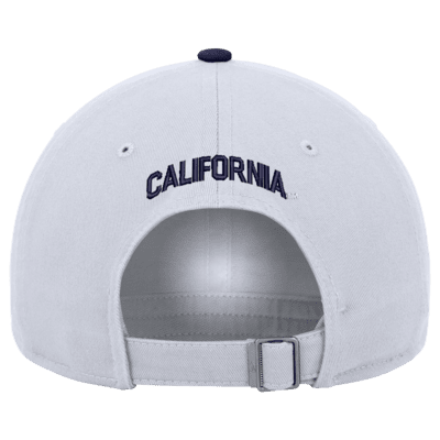 Gorra universitaria Nike Campus Cal