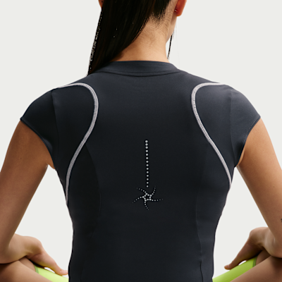 Nike Swift 女款 Dri-FIT ADV 反光裝飾跑步上衣