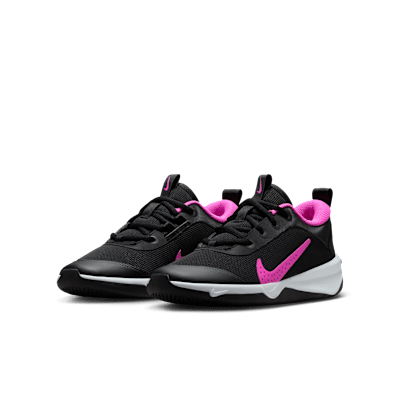 Nike Omni Multi-Court Zaalschoenen voor kids