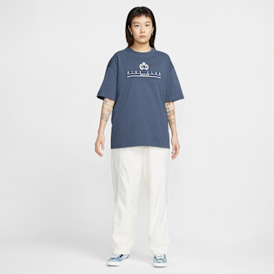 Nike Sportswear Women's Oversized Short-Sleeve T-Shirt