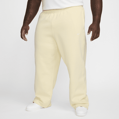 Pants de tejido Fleece con dobladillo abierto para hombre Nike Solo Swoosh