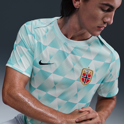 Norway Academy Pro Men's Nike Dri-FIT Football Pre-Match Short-Sleeve Top