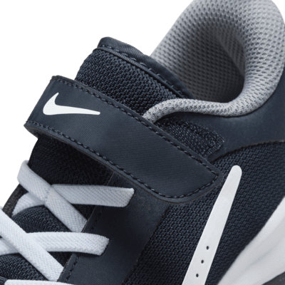 Nike Omni Multi-Court Big Kids' Indoor Court Shoes