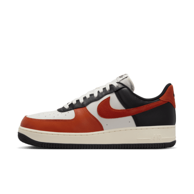 Nike Air Force 1 '07 LV8