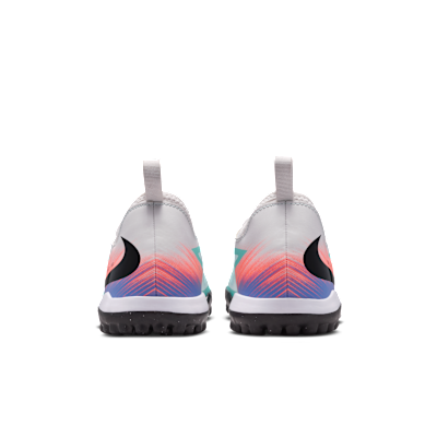 Nike United Jr Phantom 6 Low Academy Older Kids' Turf Football Shoe