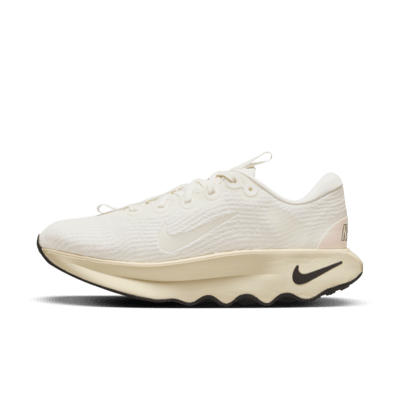 Tenis de caminata para mujer Nike Motiva