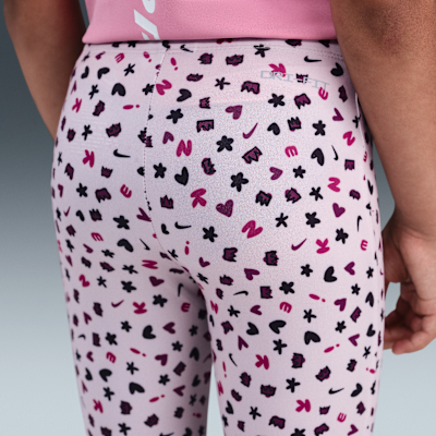 Nike Essentials Dri-FIT zweiteiliges Femme-Set mit Print (jüngere Kinder)