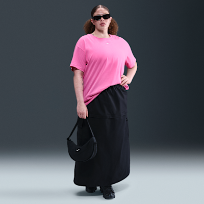 Nike Sportswear Essential Women's T-Shirt (Plus Size)