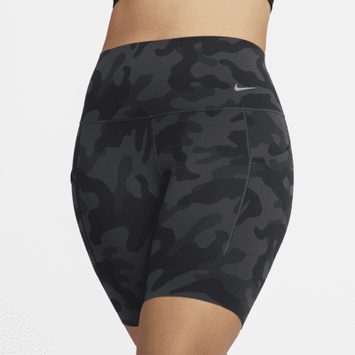 Shorts de ciclismo camuflajeados de 20 cm y cintura alta de media sujeción para mujer Nike Universa