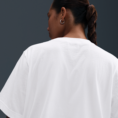Playera de ajuste holgado para mujer Nike Sportswear Essentials