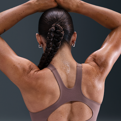 Damski stanik sportowy z wkładkami i średnim wsparciem Nike Universa