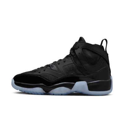 black basketball shoes jordans