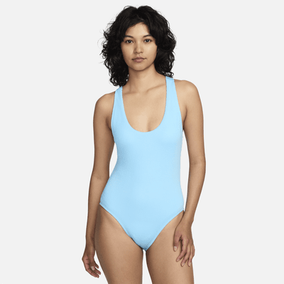 Traje de baño de una sola pieza con espalda cruzada para mujer Nike Swim Elevated Essential