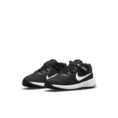 Nike Revolution 6 FlyEase Schuhe für einfaches Anziehen/Ausziehen für jüngere Kinder