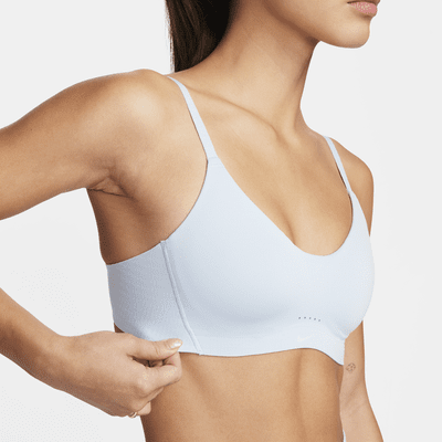 Nike Dri-FIT Alate Women's Minimalist Light-Support Padded Sports Bra