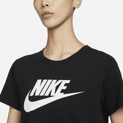 เสื้อยืดผู้หญิงมีโลโก้ Nike Sportswear Essentials